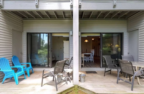 Acme Condo | The Shores Lakeside Condo Unit 5677