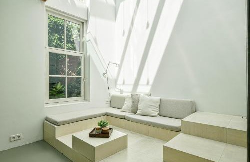 Burgwallen Nieuwe Zijde Apartment | The Sint