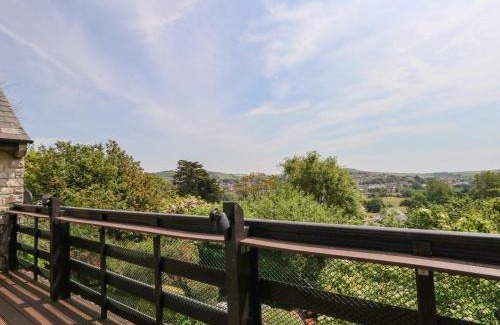 Bridport House | The Skilling