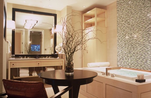 Las Vegas Strip Resort | The SKYLOFTS at MGM Grand