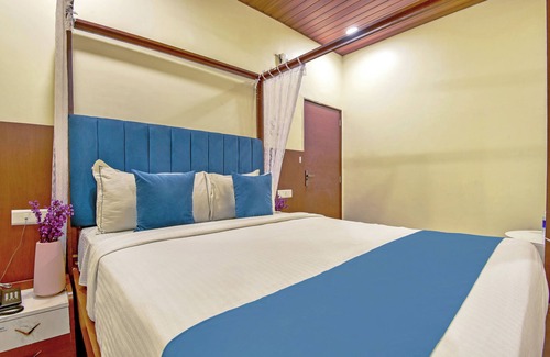 Dombivli East Hotel | THE Solitaire Residency