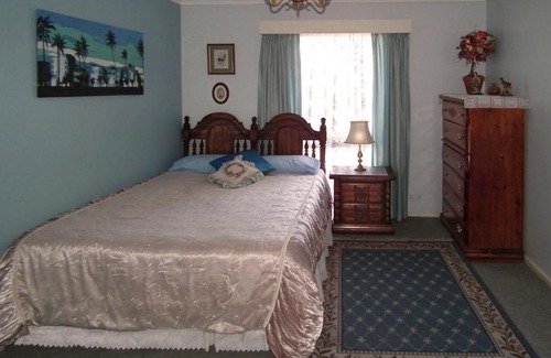 Hillarys Bed & Breakfast | The Spanish Guesthouse, Private Rooms