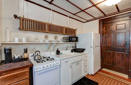 Nob Hill Apartment | The Speakeasy at the Mansion by the Square