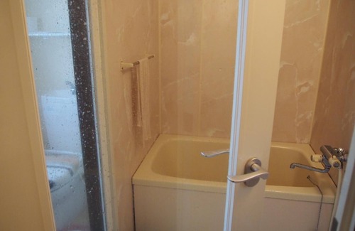 Nakasatsunai House | The squirrel's guesthouse Canterbury