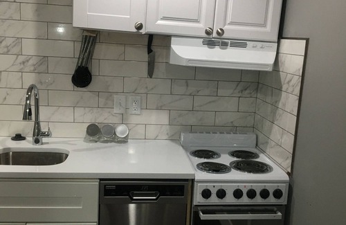 Glencoe House | THE ST LOUIS 1 Bedroom 1 Bathroom Apartment