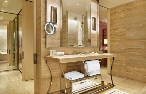 Bal Harbour Hotel | The St. Regis Bal Harbour Resort