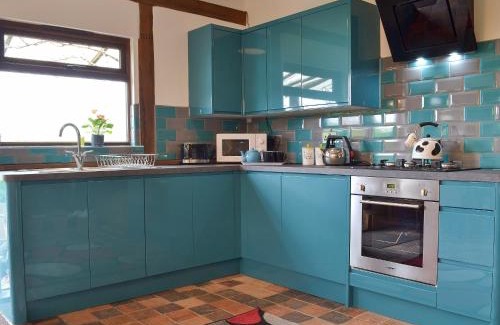 Yoxall House | The Stables At The Oaks