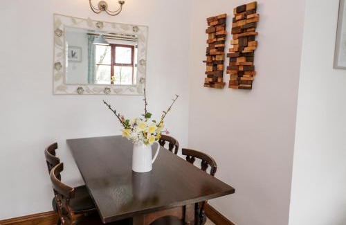 Rhosybol House | The Stables