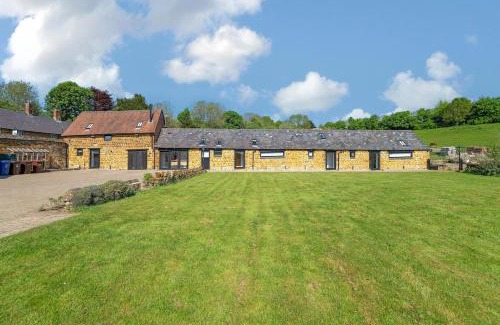 Banbury House | The Stables