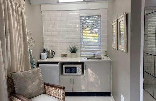 Howick House | The Stables on Drew Avenue