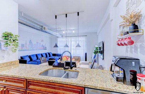 Downtown Memphis Apartment | The Stallion