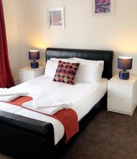 Beeston House | The Star Inn