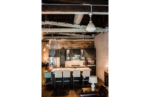 Richmond Apartment | THE STARR LOFT- Earlham, IUEast, Historic District