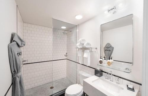 Downtown Seattle Hotel | The State Hotel