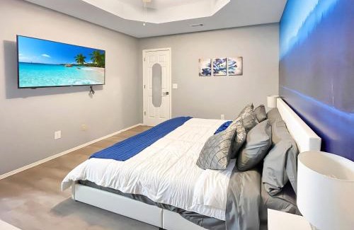 Bentonville - Fayetteville Apartment | The Stay at Steuben Fire Pit Brand new furniture