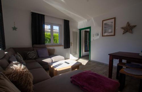 Schuttdorf House | The Steinbock Lodge with garden and bbq