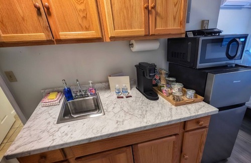 Old Lyme Apartment | The Stern at Soundview · Beach+Ocean+Sunrise