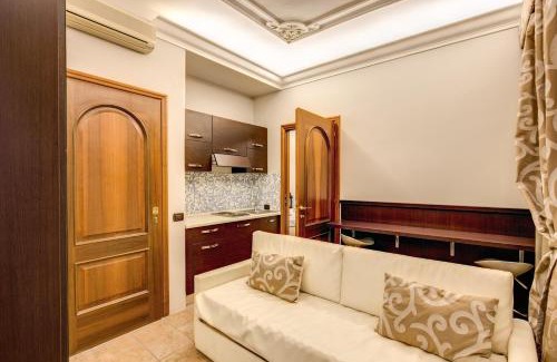 Tuscolano Hotel | The Strand Hotel