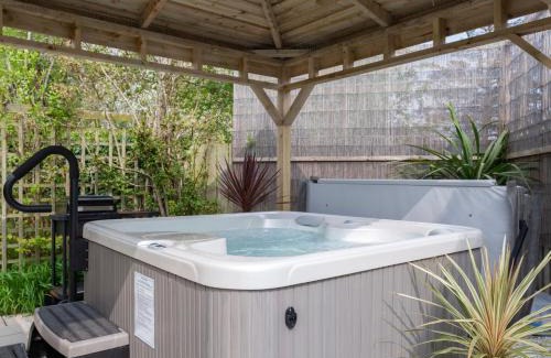 Castlerock Apartment | The Studio Castlerock with Hot Tub