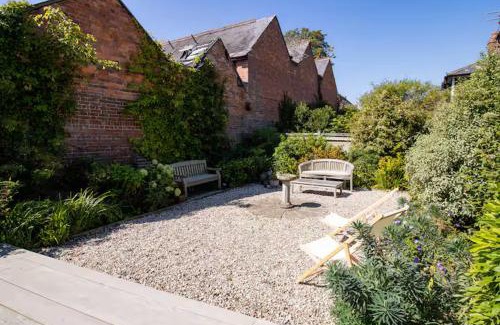 Rye House | The Studio House-Design Garden Pass The Keys