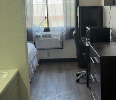 Minot Hotel | The Suite Inn Minot