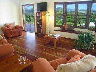 Atherton Bed & Breakfast | The Summit Bed & Breakfast