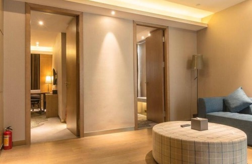East District Hotel | The Summit Hotel