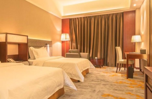 East District Hotel | The Summit Hotel