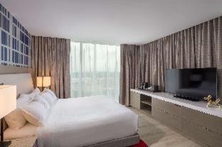 Roselawn Finance Hotel | The Summit Hotel