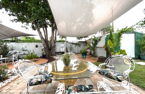 North Miami Beach Villa | The Sun Gardens Villa