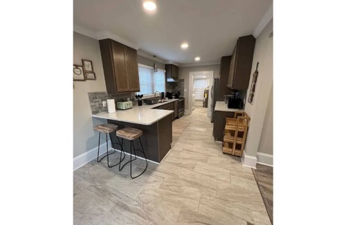Creedmoor House | The Sunflower