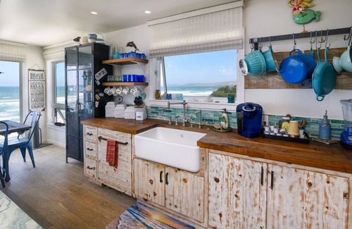 Cayucos House | The Surf Shack- Amazing Ultra-Custom Beachfront Home