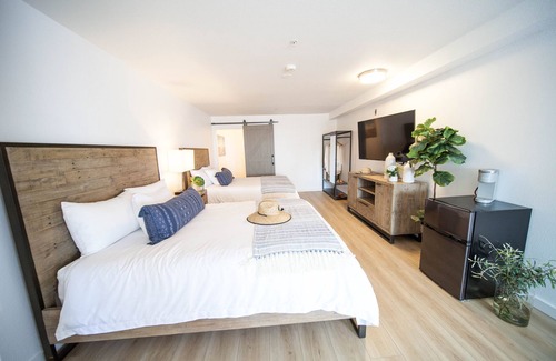 San Clemente Hotel | The Surfbreak Hotel