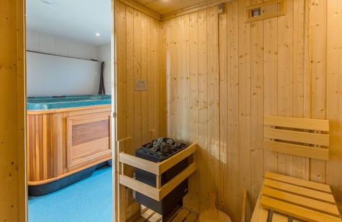 Kirk Braddon Cottage | The Swallows - a holiday cottage that sleeps 6 guests in 3 bedrooms