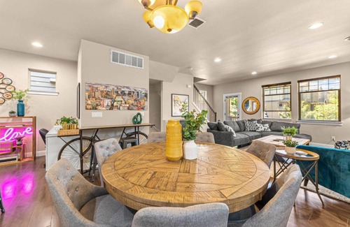 Cedar Hills House | The Swoosh House