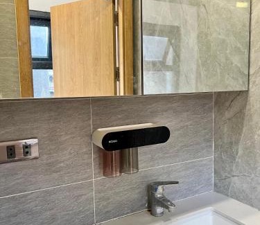 Van Mieu House | The Terrace