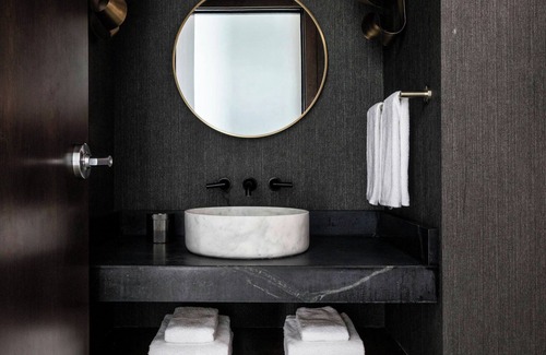 Buckhead Village Hotel | The Tess, Autograph Collection