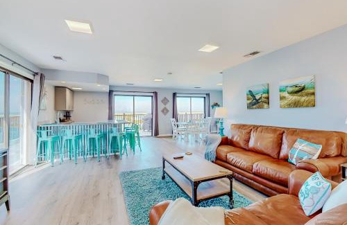 Dauphin Island House | The Tipsy Seagull