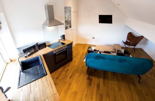 Shipley Apartment | The Titus Suite at Salts House