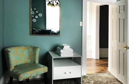 Cobourg Apartment | The Townhouse at Lakehurst