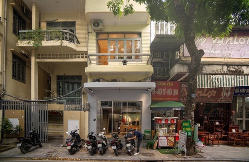 Hoan Kiem Apartment | The Train Street Residence Ly Nam De