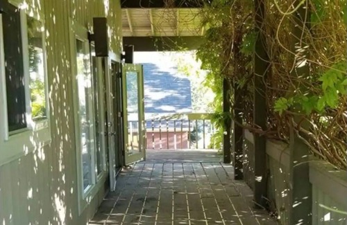 Sunset Heights House | The Treehouse: Spacious Retreat with Theater Room, Fire Pit & Mountain Views