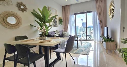 Pudu Apartment | The Tropical Serenity 2BR with Panoramic KL Views