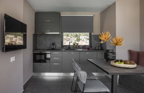 Argostoli Town Apartment | The Twelve Suites collection