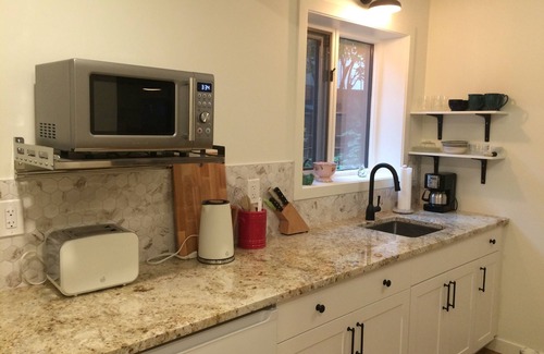 Banff Apartment | The Ugly Bunny Guest House | King Bed