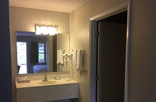 Forest Hills Hotel | The University Inn