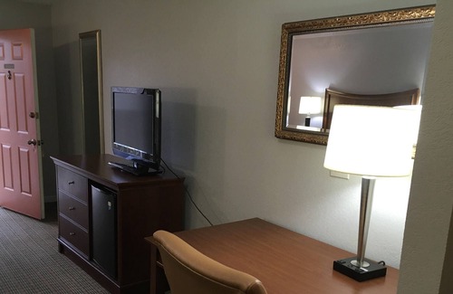 Forest Hills Hotel | The University Inn
