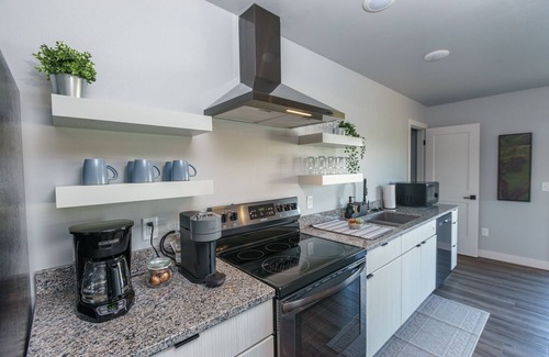 Spearfish House | The Upper Hillsview Loft, Brand New Upper Hilsview Loft