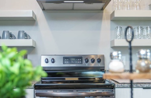 Spearfish House | The Upper Hillsview Loft, Brand New Upper Hilsview Loft