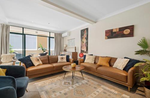 Tokomaru House | The Urban Charmer - Wellington Holiday Apartment